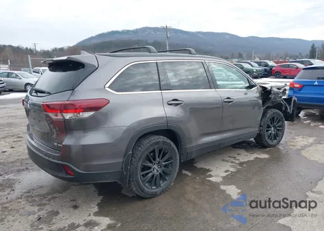 2019 Toyota Highlander Se z USA, uszkodzony, nr VIN 5TDJZRFHXKS567389